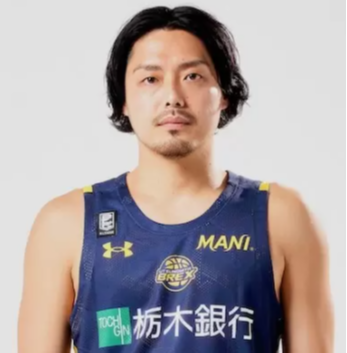 https://img.chinadhlc.com/img/basketball/player/c83b1a623761085bb78364195f86ab5e.png